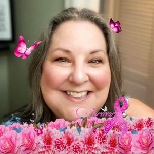 Meet your Posher, Lorrie